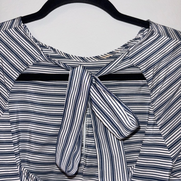 Milly Fluted Striped Silk & Cotton Blouse Bell Sleeve Keyhole Open Back Tie - Picture 11 of 12